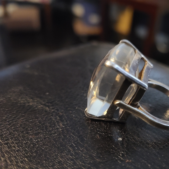 Large crystal quartz ring - Picture 2 of 5